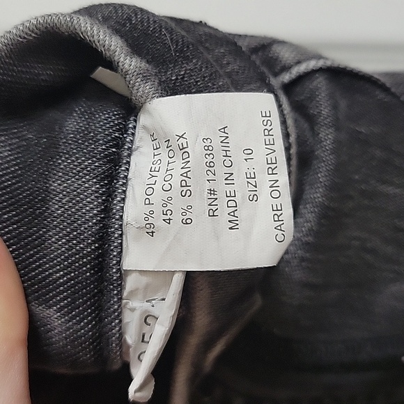 Ethyl Super Soft + Stretchy Denim Cargo Joggers - Picture 4 of 5